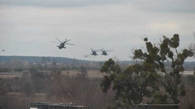 Российские войска захватили аэропорт в Гостомеле