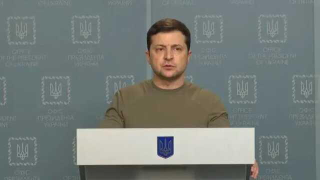 Зеленский: Украинская армия приостановила атаку врага. Это оперативная пауза