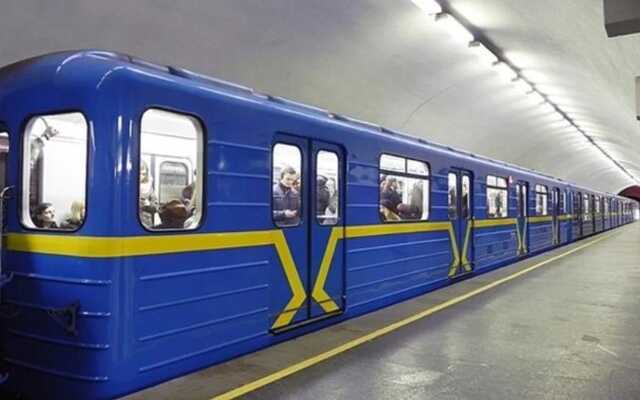 В Киеве ограничили движение по красной ветке метро
