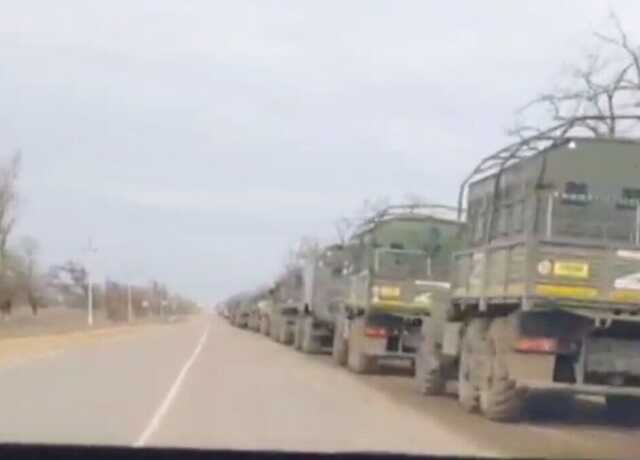 Под Киевом заметили колону военной техники агрессора