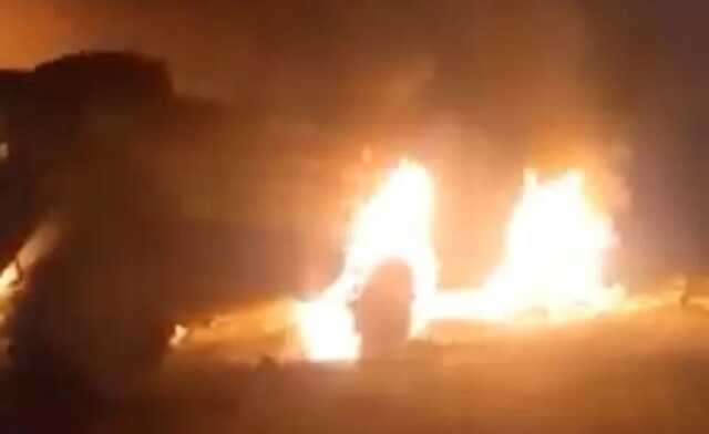 На Харьковщине местные жители забросали технику врага "коктейлями Молотова": все сгорело