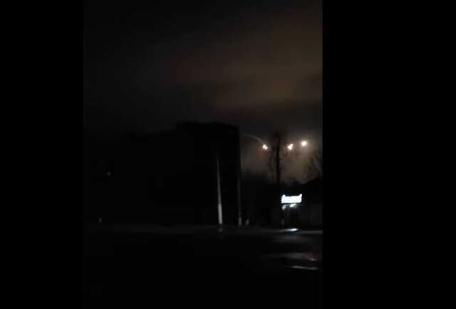 Оккупанты с воздуха обстреляли склад военного арсенала в Балаклее