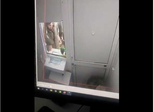 "Русские освободители" ограбили кассу ПриватБанка