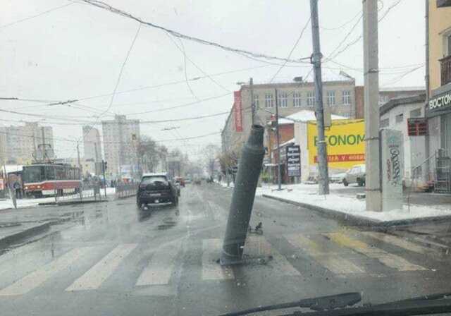 Во время обстрела Харькова, вероятно, в машине погибла целая семья