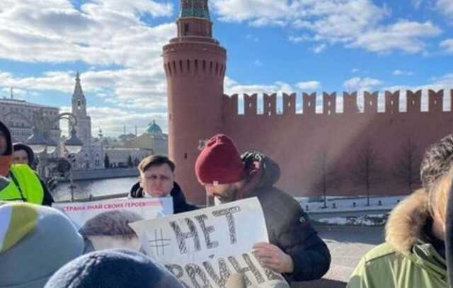 Никогда мы не будем братьями, но у россиян есть шанс спасти свою страну!