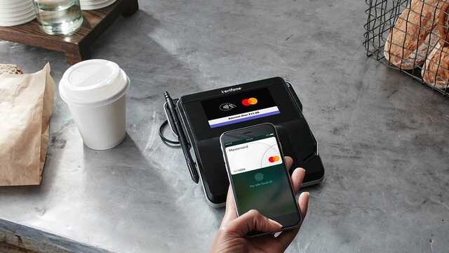 Не снимайте наличные: Офис президента призвал рассчитываться карточками