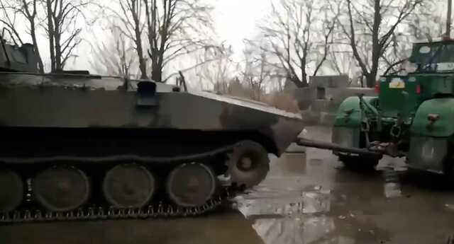 Сумские трактористы заполучили знатный трофей оккупантов