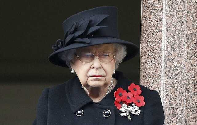 Елизавета II сделала "щедрое частное" пожертвование в фонд помощи украинским беженцам