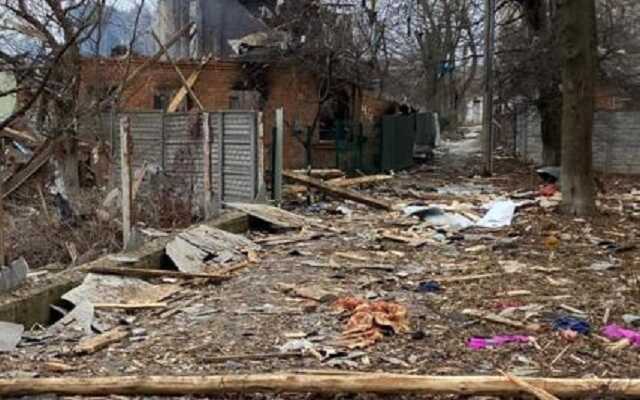 По Сумам с самого утра палила авиация, разрушены дома и инфраструктура