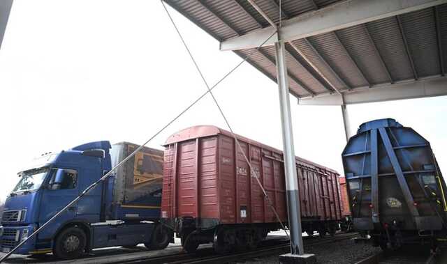 Львівщина за один день спрямувала до інших областей 1200 тонн гуманітарної допомоги