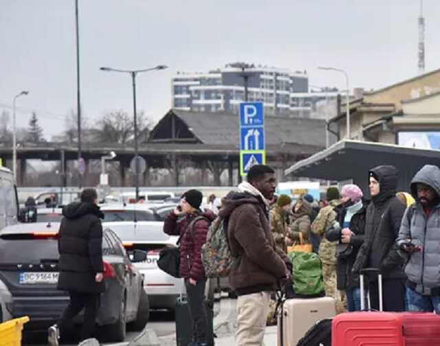 Более 2 тыс. иностранных студентов застряли в Сумах из-за обстрелов – Верещук