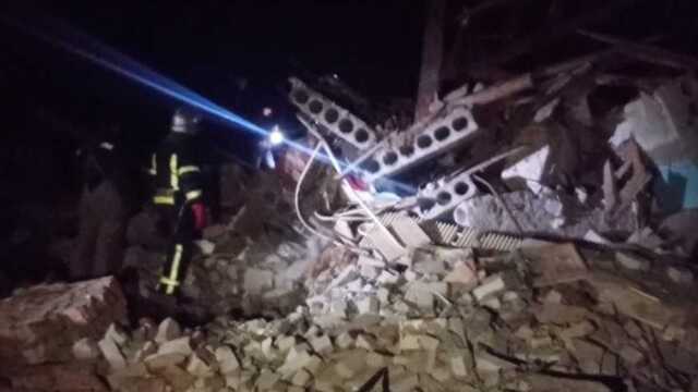 Снаряд попал в жилой дом на Харьковщине: есть погибшие, среди них – ребенок