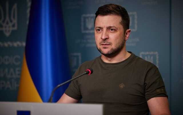 Зеленский пригрозил политикам, которые ищут "ниточки в Россию"