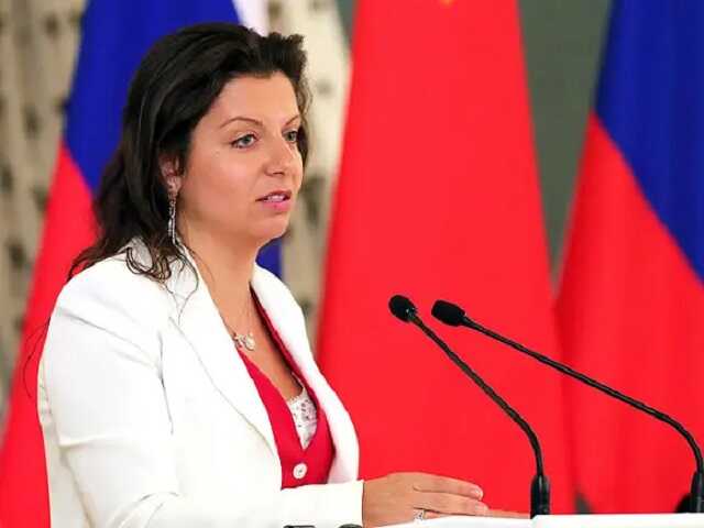 Украина завела дело на Симоньян. Ее экстрадируют при попытке пересечь границу РФ