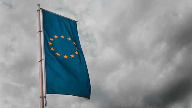 Евросоюз запрещает экспорт предметов роскоши в Россию