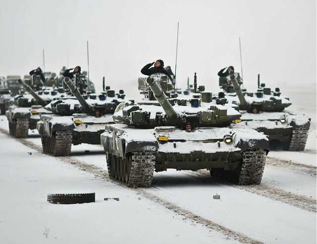 "Один танк остался у полка!" Российские оккупанты получили ответку под Мариуполем