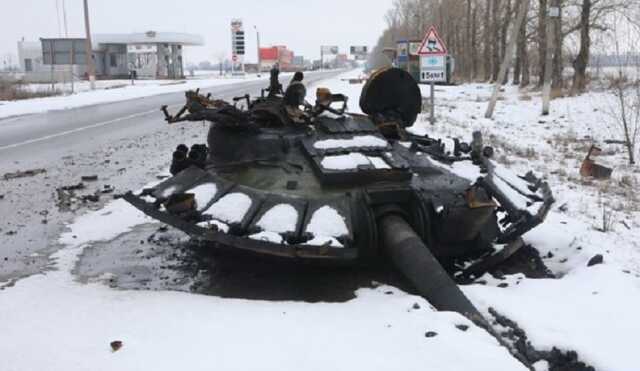 Полицейский вместе с военнослужащим ВСУ уничтожили три танка врага: фото героев