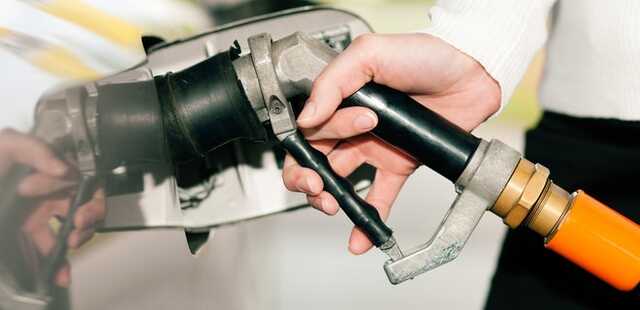 Минэкономики подняло максимальную стоимость бензина на 5 грн, дизеля – на 9 грн