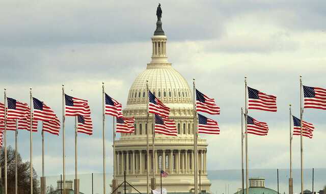 CNBC: США рассматривают полное эмбарго на торговлю с Россией