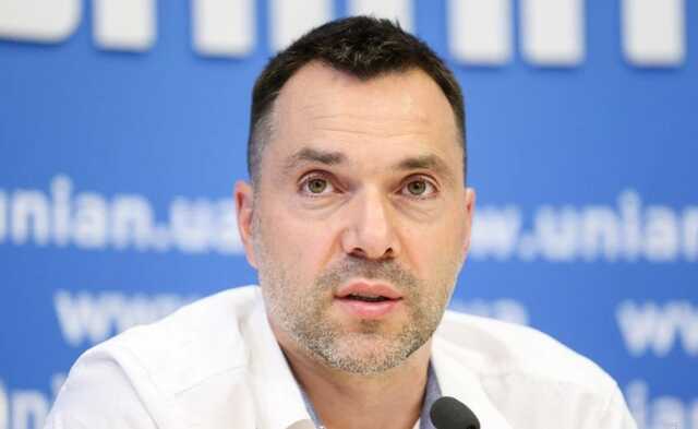 Російські фашисти збільшуватимуть кількість обстрілів крилатими ракетами – Арестович