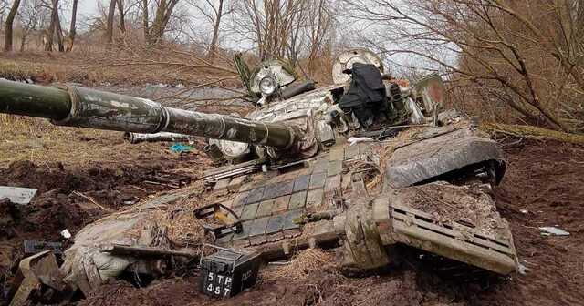 Российские оккупанты терпят большие потери в живой силе и технике – Минобороны