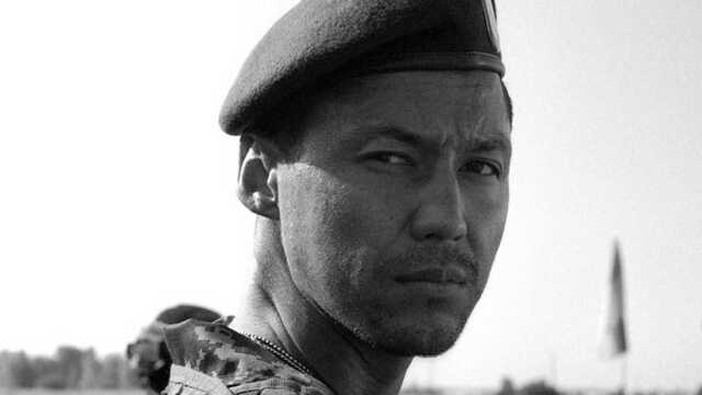 Через 11 дней после гибели: похоронили отважного защитника-актера Павла Ли