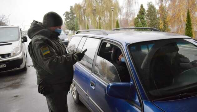 В Украину из других стран вернулись 320 тысяч граждан: мужчины идут воевать