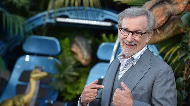 Кінорежисер Стівен Спілберг і його дружина пожертвували $1 млн на допомогу українцям