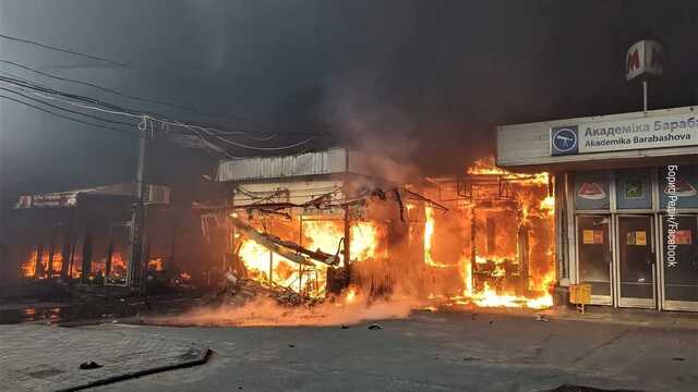 Пожар на рынке "Барабашово" в Харькове потушили: убытки пока даже не считают