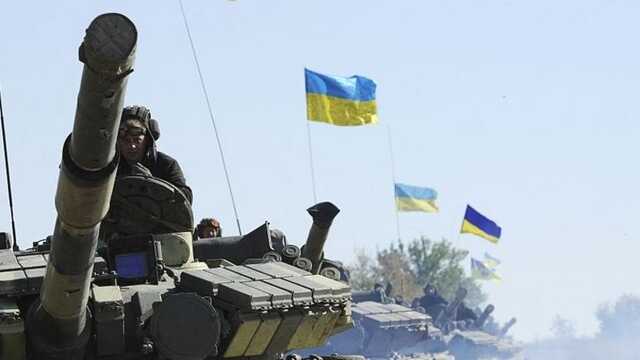 На Луганщині і Донеччині тривають важкі бої, ЗСУ відбивають атаки ворога