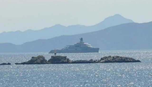 Украинские дети-яхтсмены пытались блокировать в Турции швартовку яхты Абрамовича