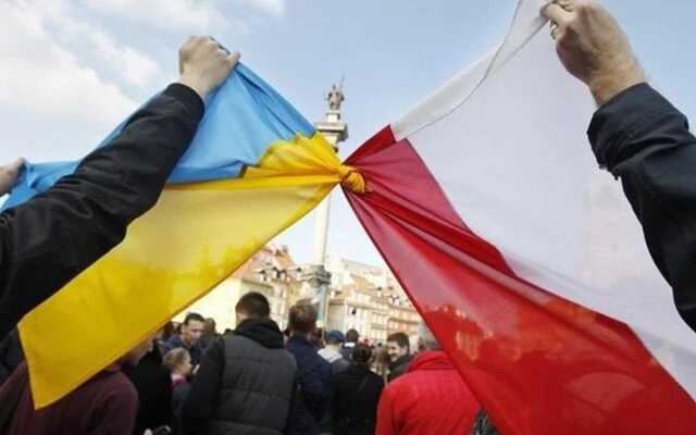 Правительство Польши готовится к возможному нападению РФ, - Дещица