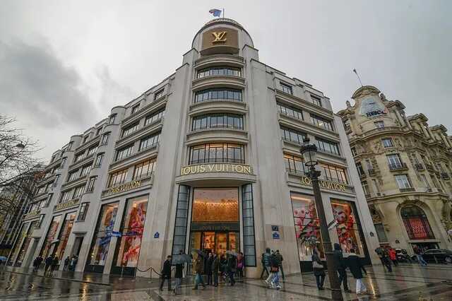 Louis Vuitton      Z