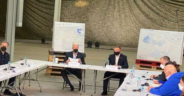 Байден и Дуда встретились с волонтерами, которые оказывают помощь Украине и беженцам