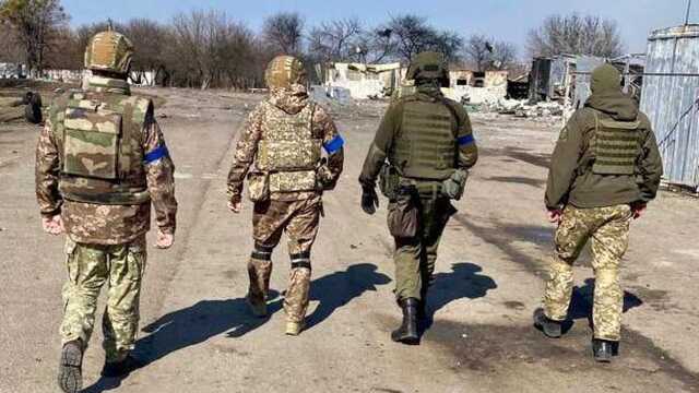 На Харьковщине ВСУ уничтожили "глушивший" связь комплекс, группу разведчиков и вертолет