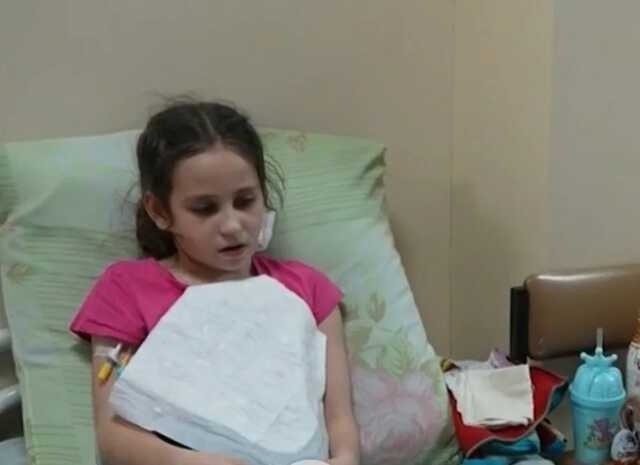 Российский оккупант выстрелил в лицо 11-летней девочке в Мариуполе