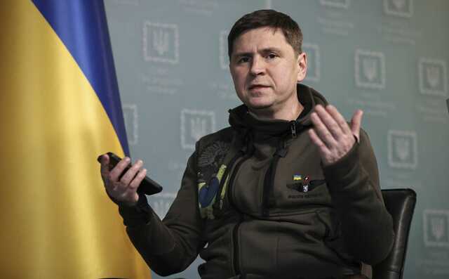 Подоляк: в России развиваются два процесса, разрушительные для режима Путина