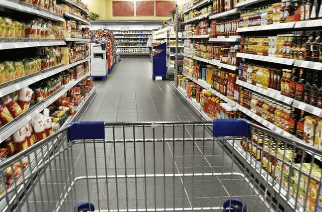 Продают чай, пельмени и бензин: какие предприятия оккупанта продолжают работать в Украине