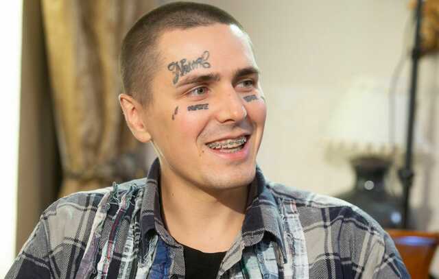 Fасе сорвался на брань при упоминании о Путине