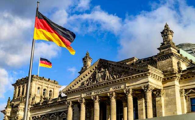 СМИ: Германия одобрила поставку Украине 58 БТР времен ГДР