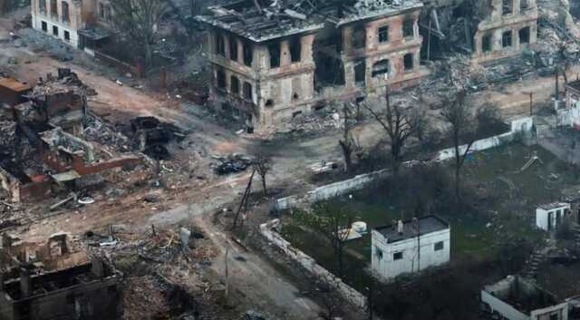 «Вы меня не узнаете. Я изменился»: бойцы полка «Азова» показали трагическое фото Мариуполя