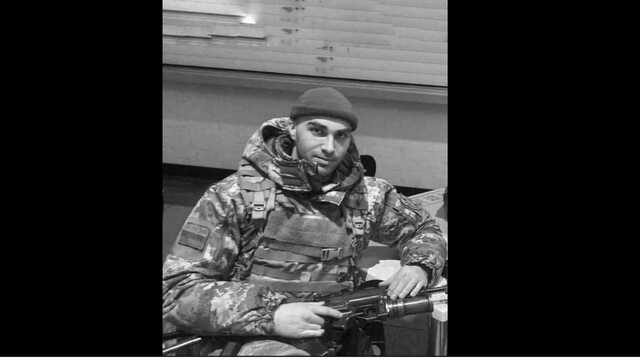 Остановил врага ценой своей жизни: история командира группы пограничников Ивана Волочия