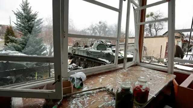 Спецназ начал зачистку Бучи: Там нашли братскую могилу почти на 300 человек