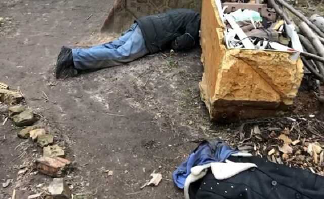 Страчені рашистами мешканці Бучі на вулиці Франка