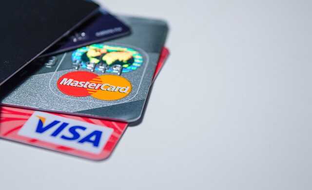 "Visa от киргиза": как россиянам помогают обходить санкции