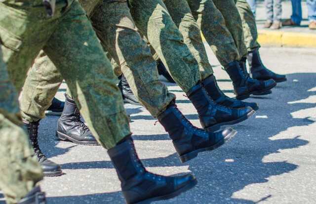 Россия ищет новых дураков среди курсантов, чтобы отправить на убой, – Зеленский