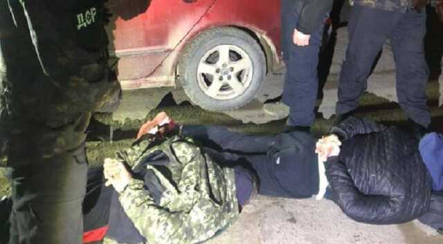 В Черновицкой области разоблачили канал нелегальной переправки военнообязанных через границу