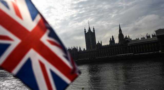 Великобритания замораживает российские активы на $350 млрд