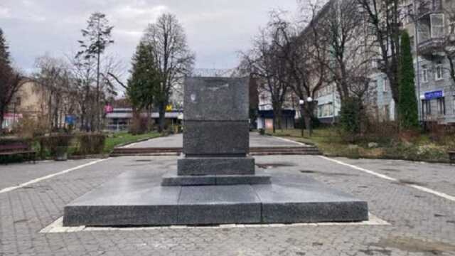 Пушкін в ореолі легенд, або синдром національного психозу