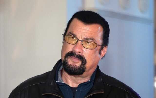 Із Симоньян та Соловйовим: Стівен Сігал відгуляв 70-річчя в Москві